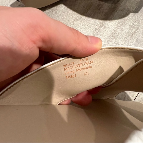 Cole Hana Leather Slipper - Picture 5 of 5